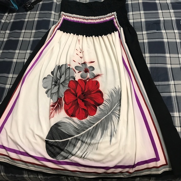 Short sleeveless dress - Picture 2 of 2