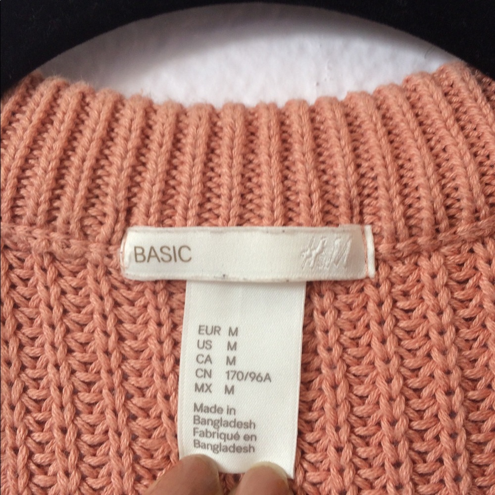 H&M sweater - Picture 3 of 3