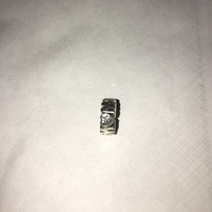 Pandora "MOM" charm