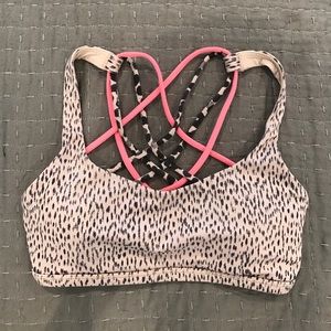 Lululemon Free to be wild sports bra