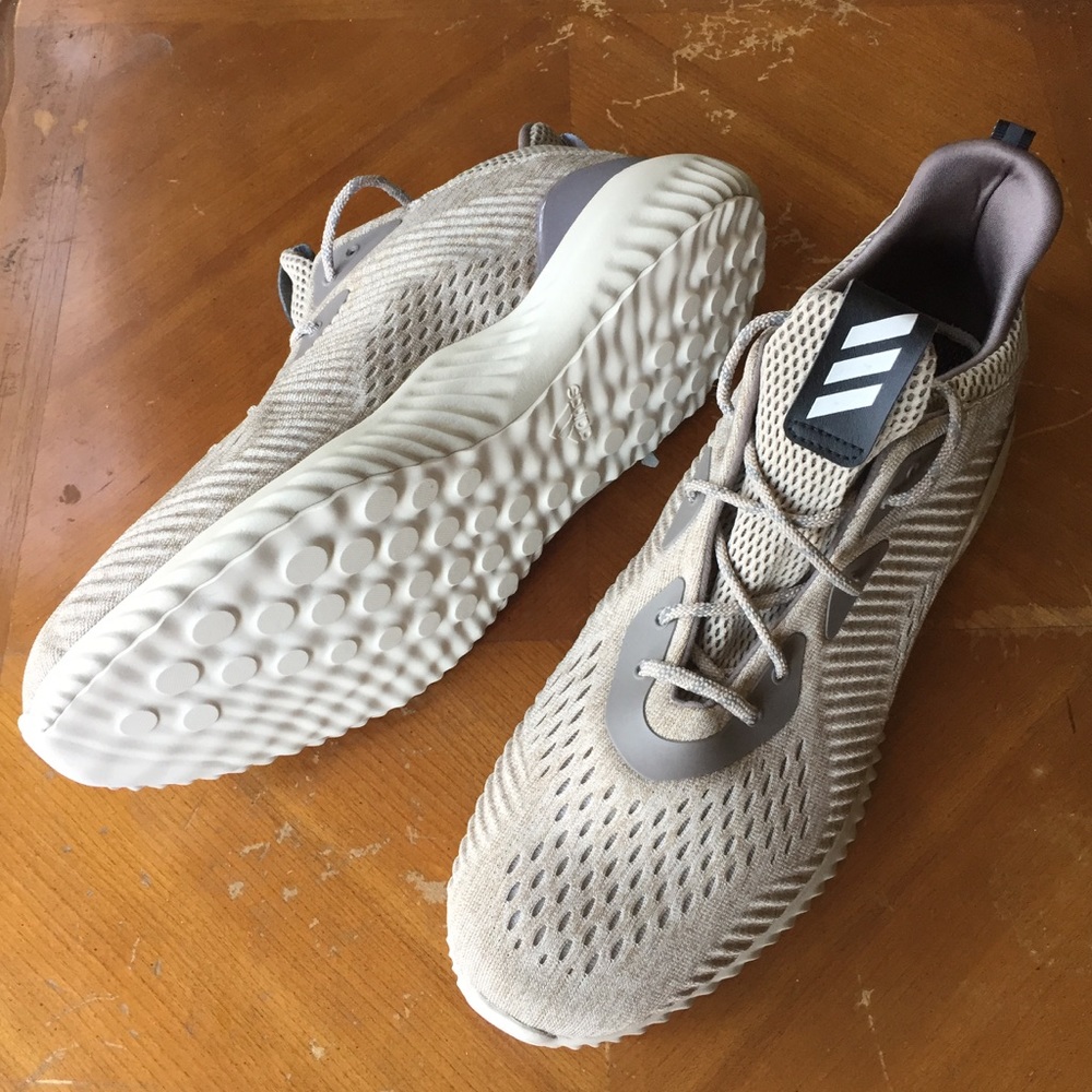 AlphaBounce EM SHOES