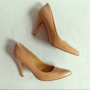 👠 Tan Leather Nine West Pumps (Great Condition)