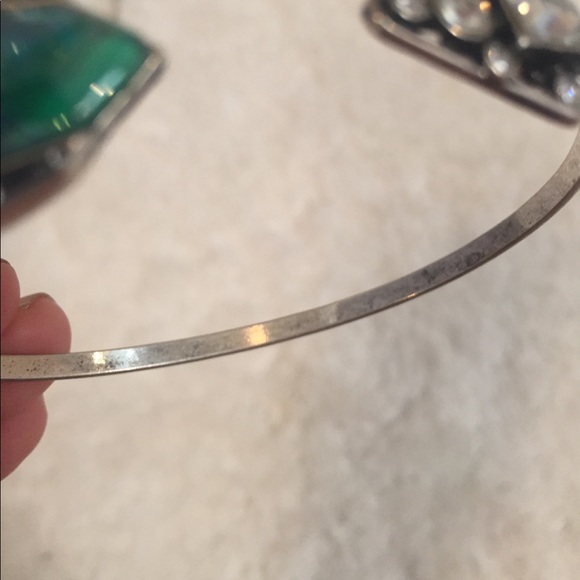 2/$25⭐️ Silver & Green Vintage Look Cuff Bracelet - Picture 5 of 7