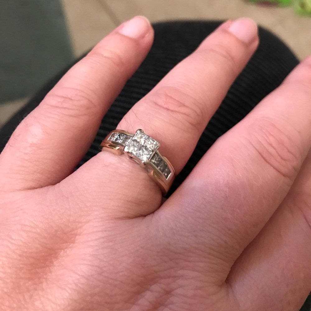 Diamond wedding ring