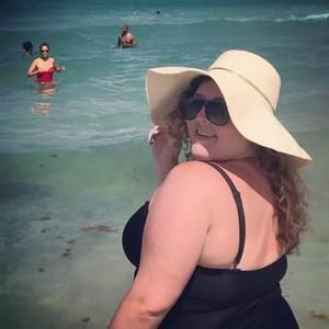 Meet your Posher, Allyson