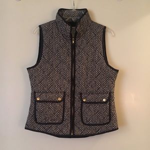 Light weight puffer vest