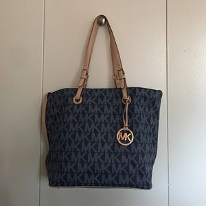 Michael Kors MK Large leather tote
