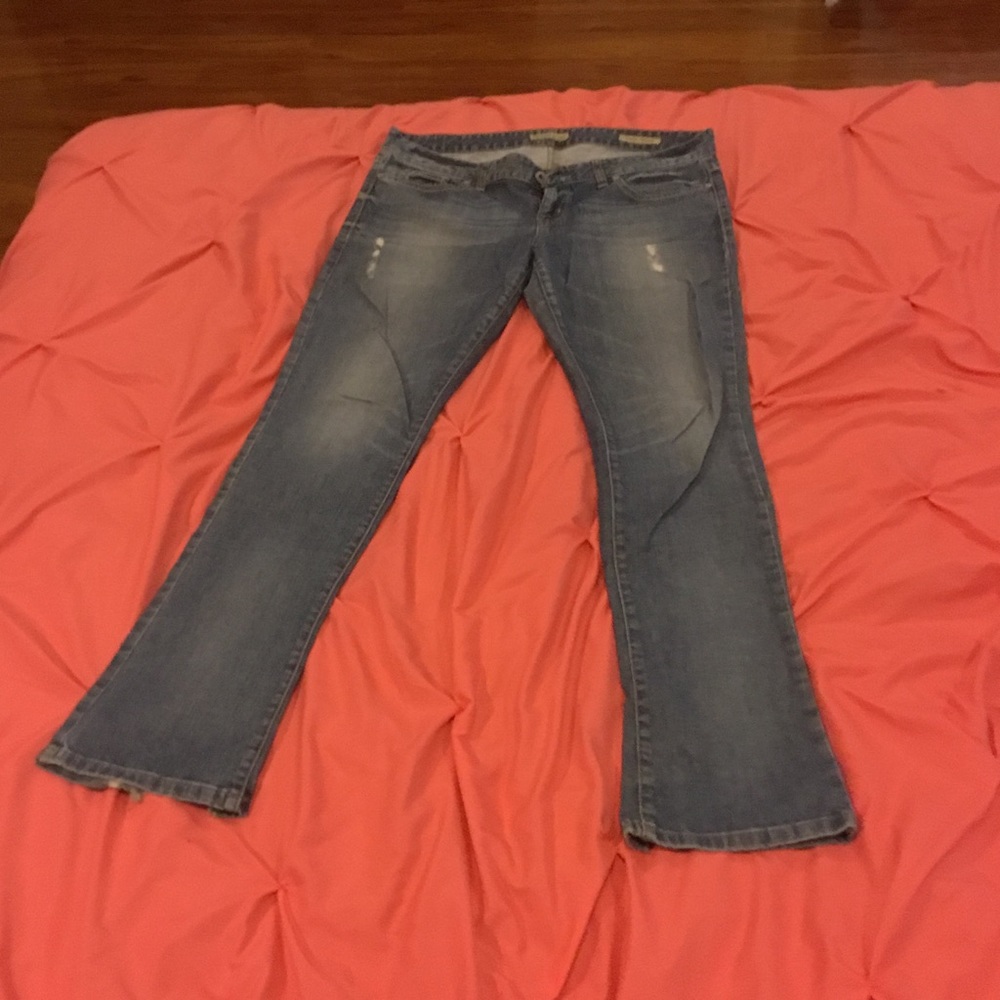 Jeans