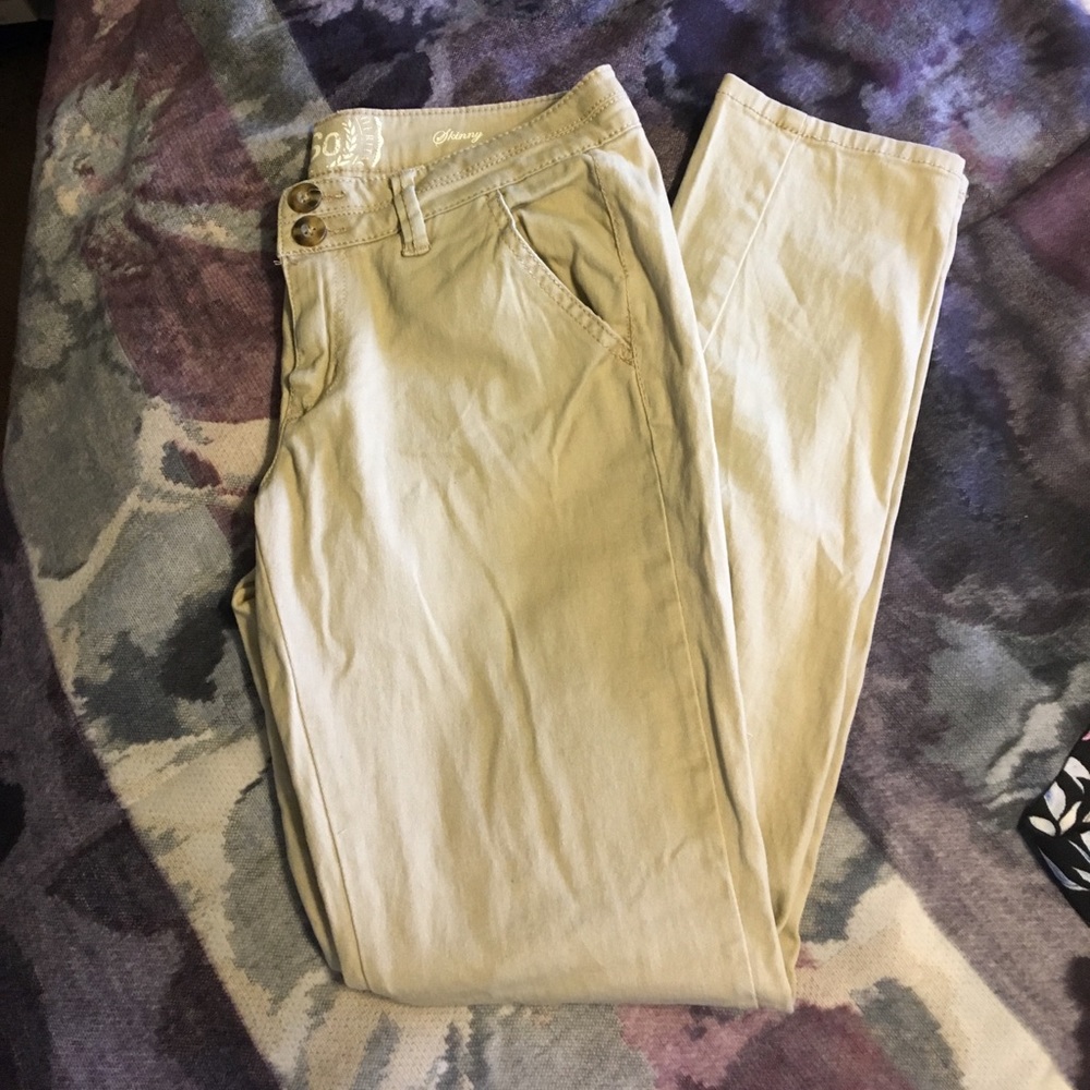 SO khaki skinny pants