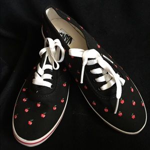 Apple vans