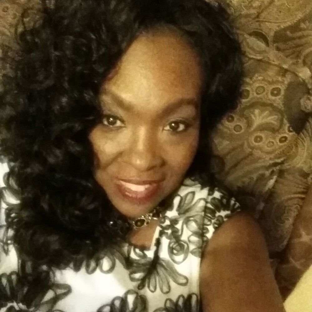 Meet your Posher, Sandy