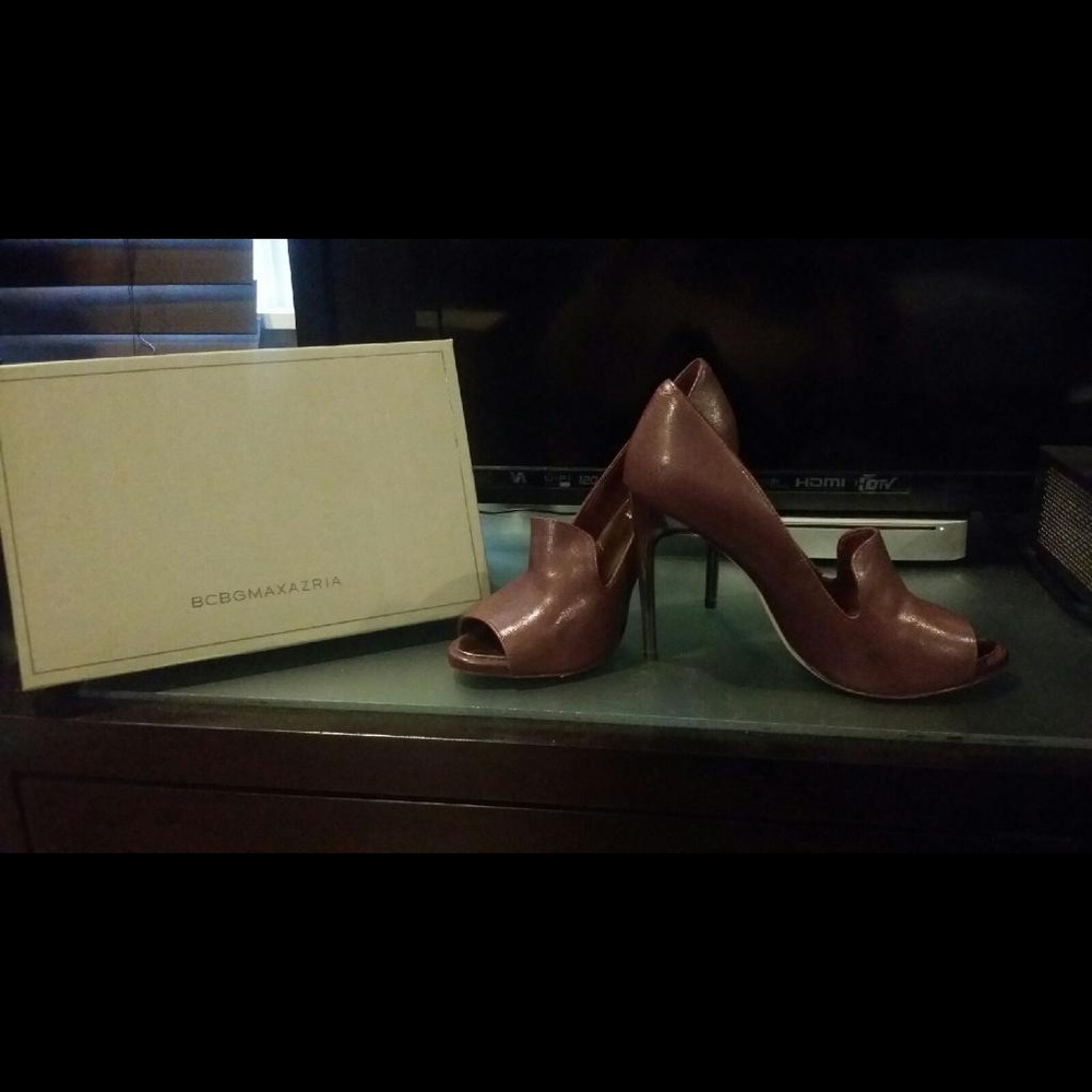 Authentic BCBG BURGUNDY LEATHER Heels