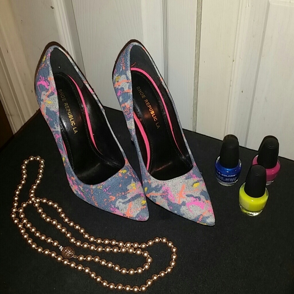 Fun Multicolored 4 1/2 inch Pumps