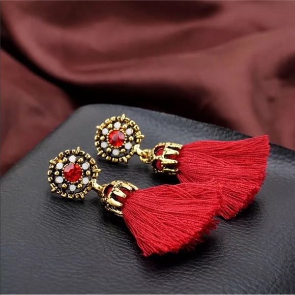 Crimson red bronzed tassel drop dangle earrings - Picture 7 of 7
