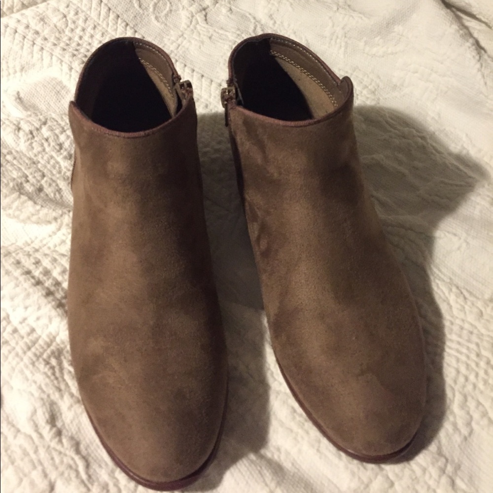 Ankle boots