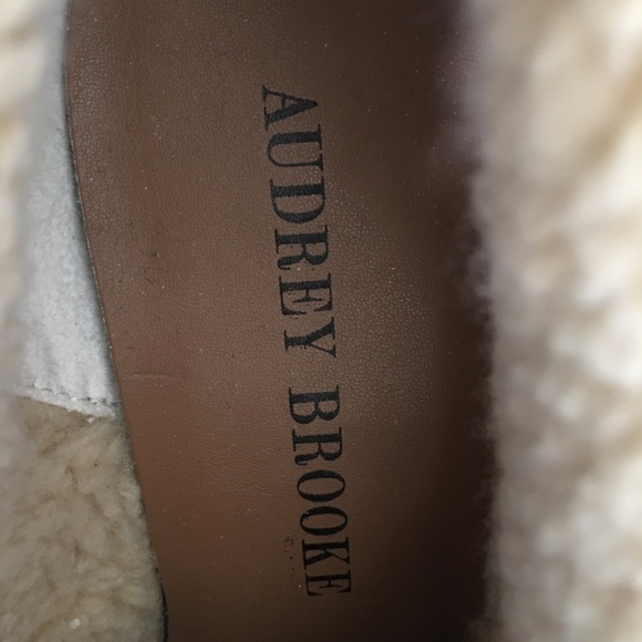 Trending Booties - Picture 4 of 4