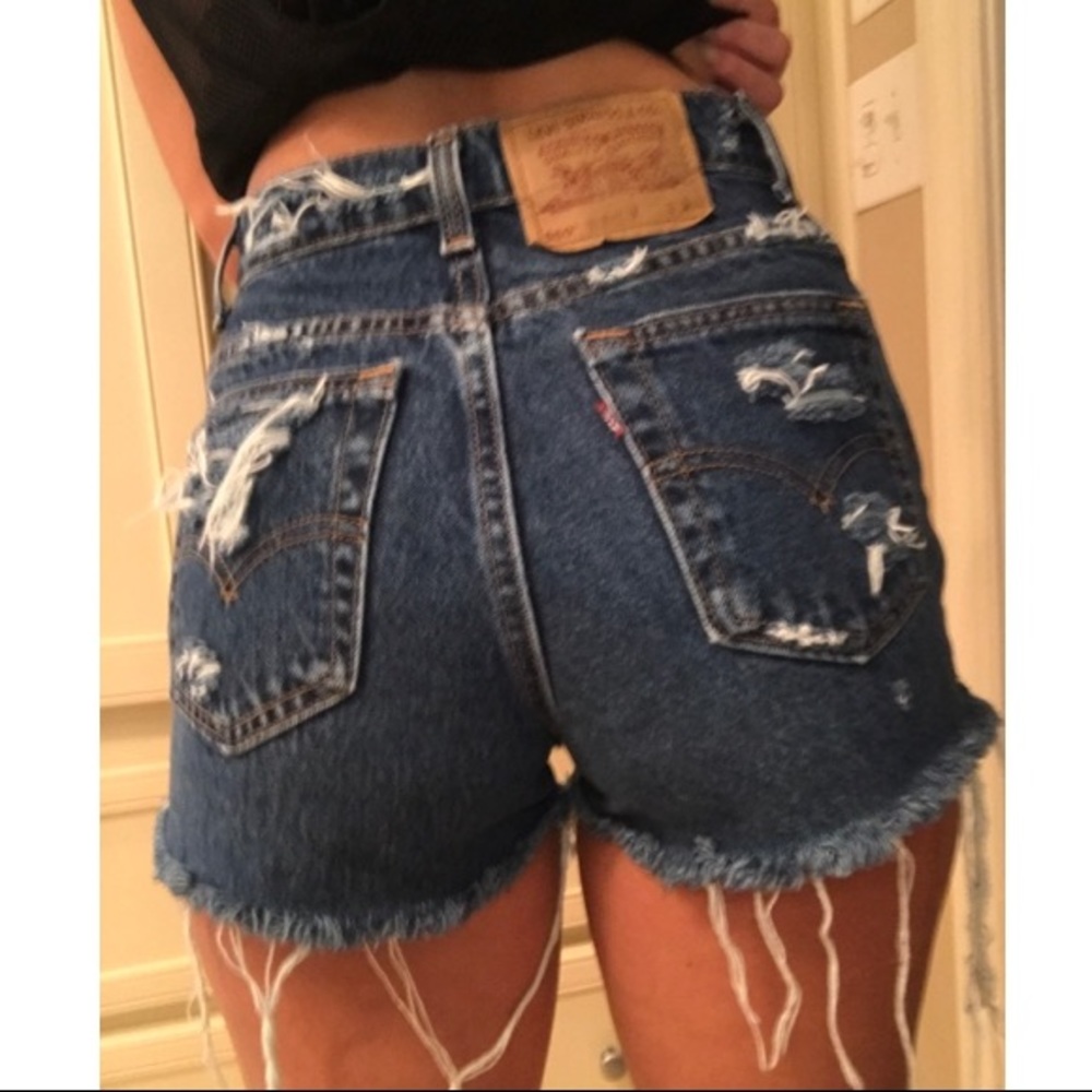 Vintage Levi 550 cut off shorts!