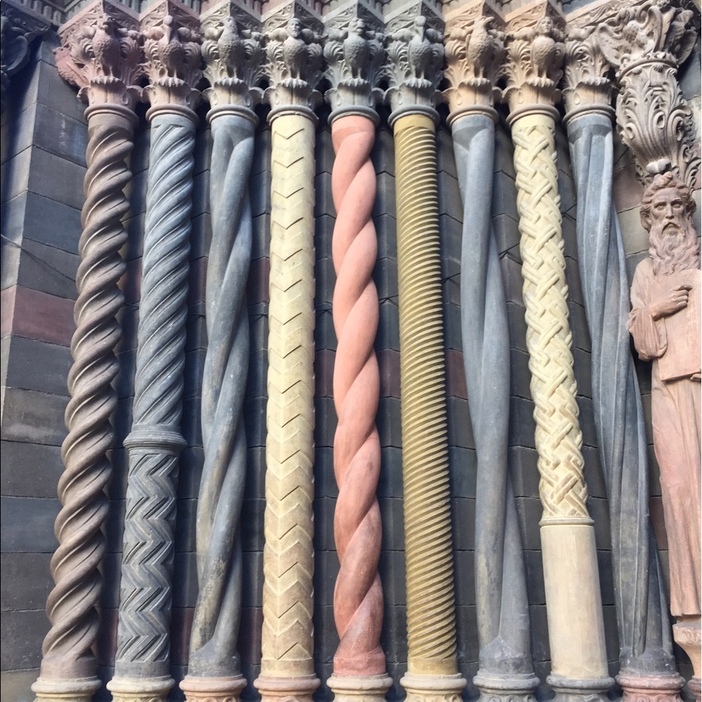 Meet your Posher, Dominique