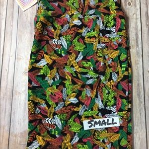 Small Lularoe Cassie Nwt