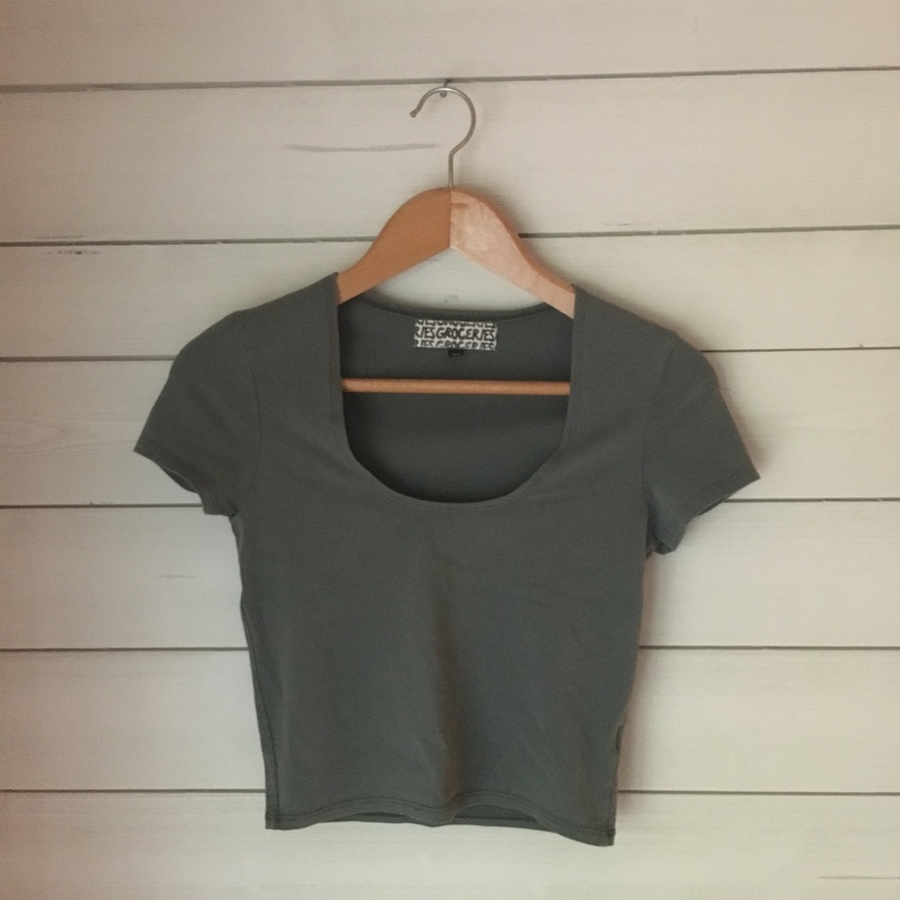 Army green short sleeve crop top
