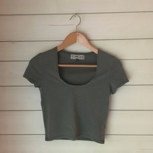 Army green short sleeve crop top