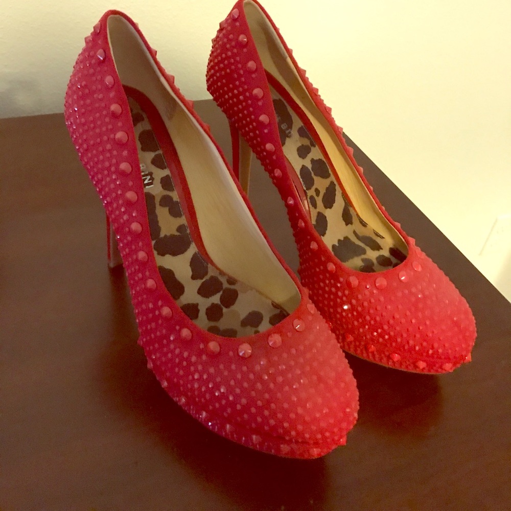 Size 10 Red Gianna Bini Red Heels.