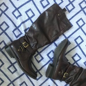 White Mountain tall boots