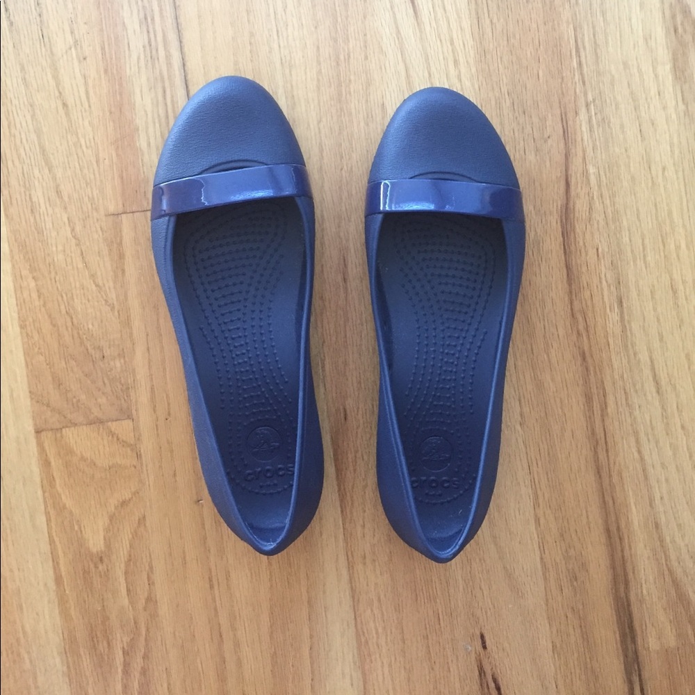 Women's crocs flats navy sz 8