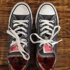 Size 7 Gray and Floral Low Top Converse