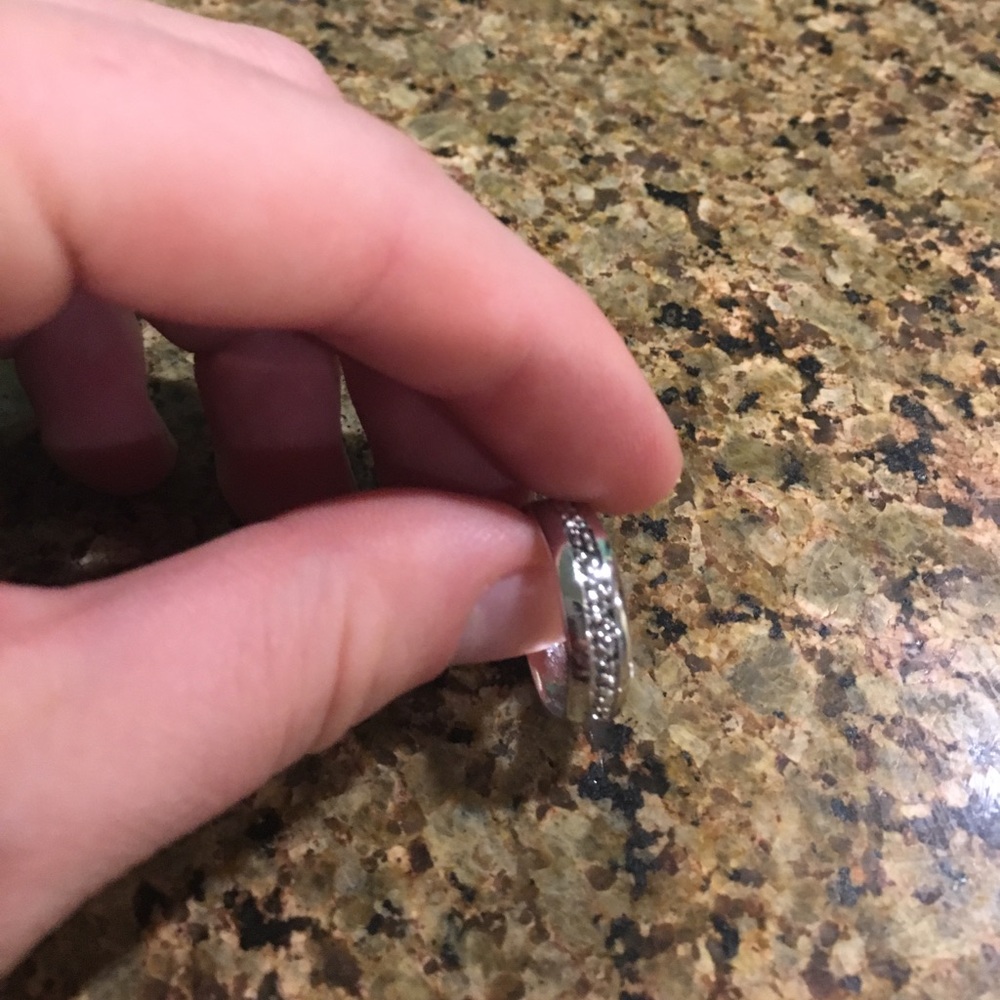 Size 6 sterling silver ring -925