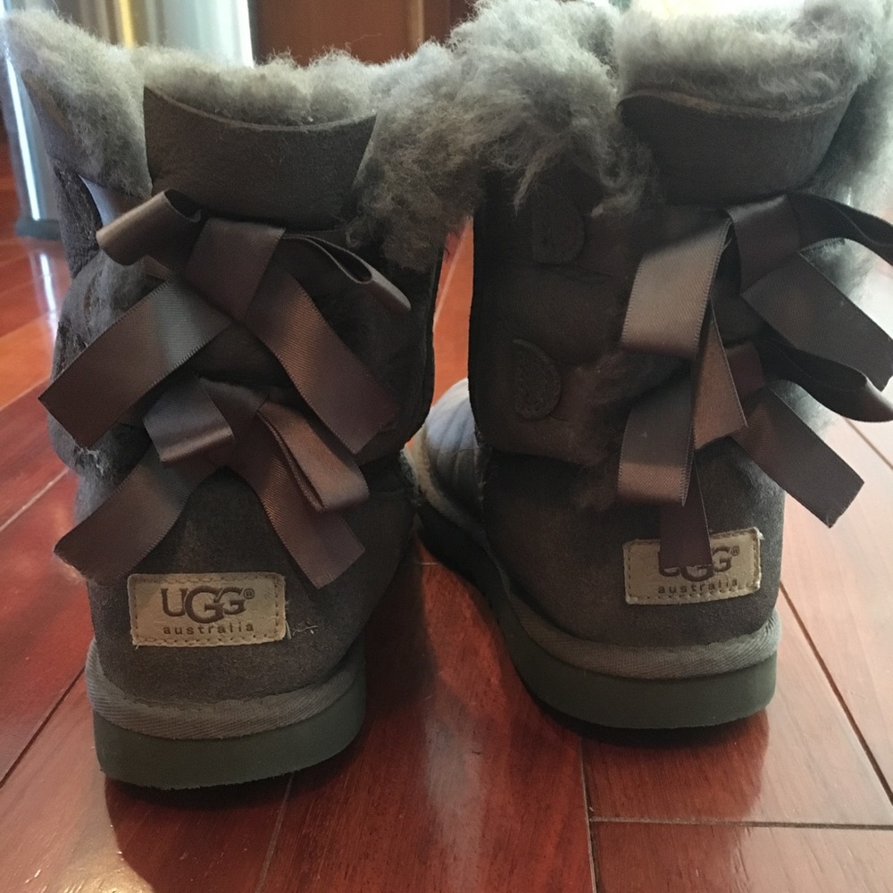 Girls UGG boots with bows