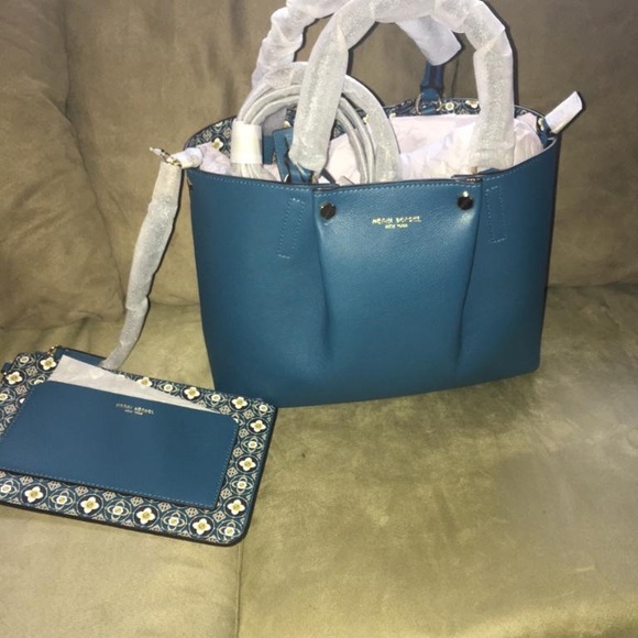 Brand New Henri Bendel Female Blue Coral Claremont