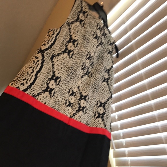 Super cute LOFT drop-waist dress! EUC! - Picture 3 of 7