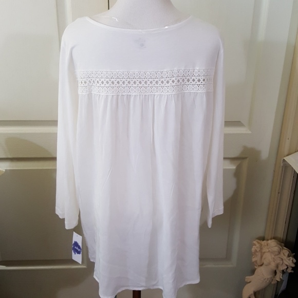 NWT "Indigo" Pretty White Blouse. Size Large. - Picture 3 of 8