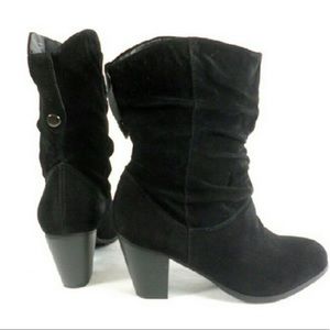 NWT Rampage Trixen Slouchy Western Boots