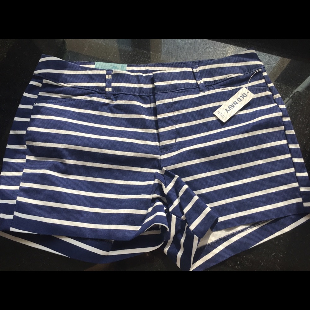 Old Navy Pixie Shorts. 3" inseam. 30" waist