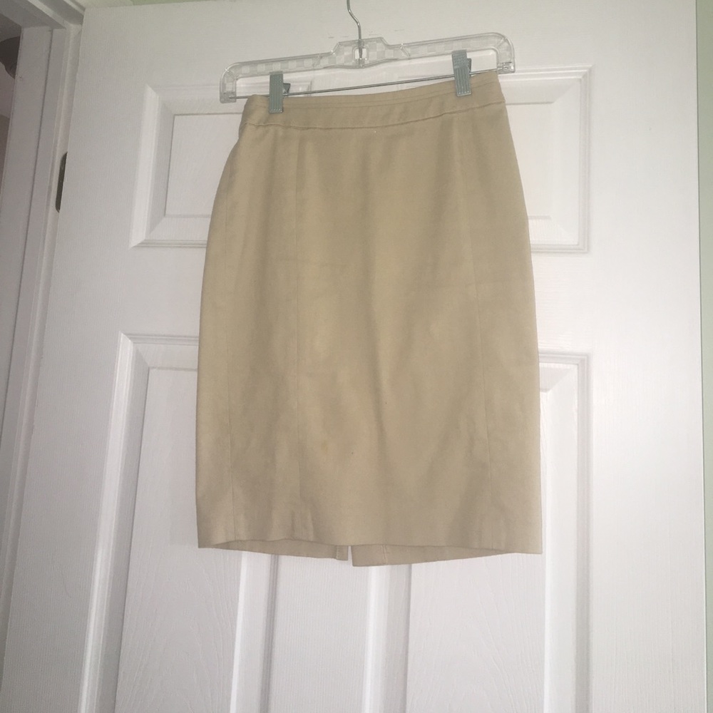 Knee length kaki skirt