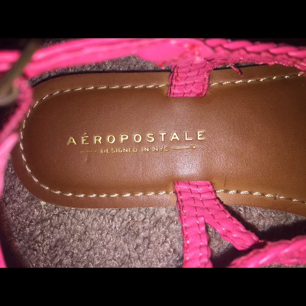 areopostal sandles