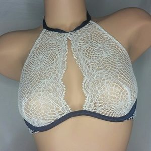 Victoria's Secret Very Sexy Underwire Bra NWT