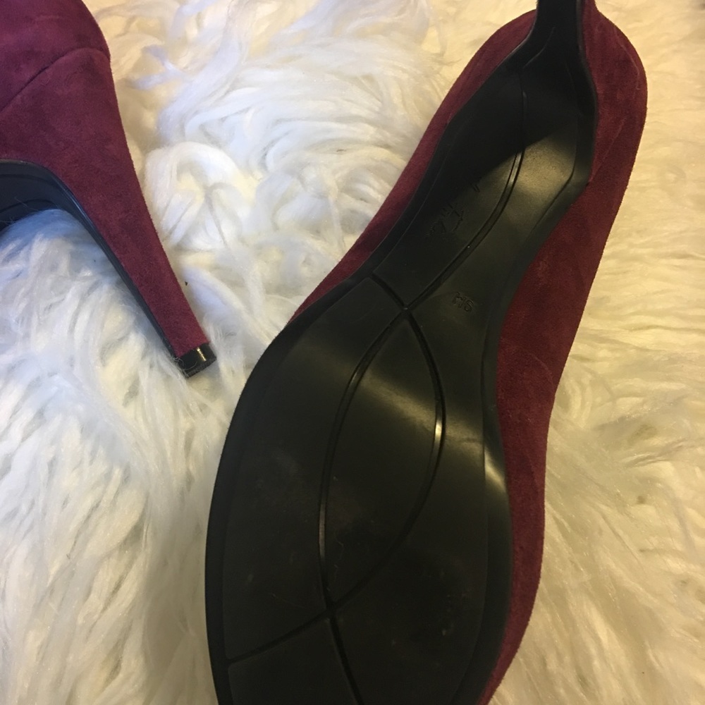 NWOT  Marc Fisher Suede Pumps - Picture 3 of 4