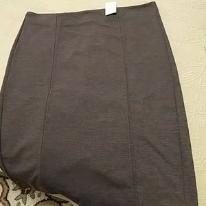 Great skirt with some stretch!🎇