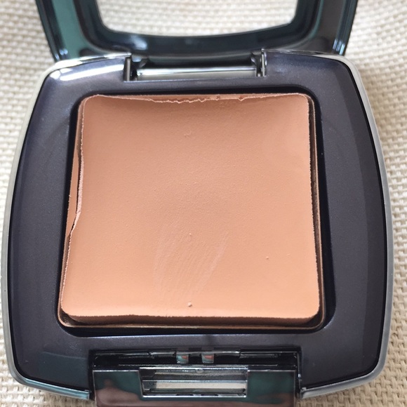 Arbonne Dark Creme Concealer New w Box - Picture 3 of 3