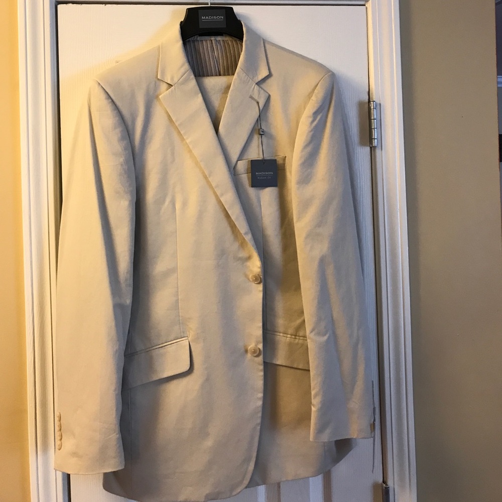 Beige Men's Suit (Jacket 42L, Pants 36/32)