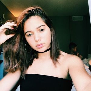 Meet your Posher, Melani