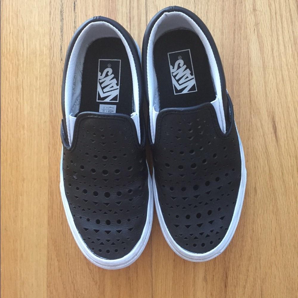Vans black leather cutout shoes sz 6.5