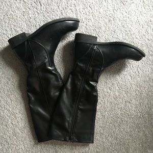 Black leather riding boots -  EUC! 💕