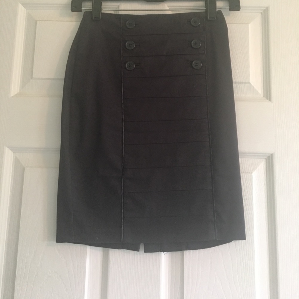 Gray pencil skirt