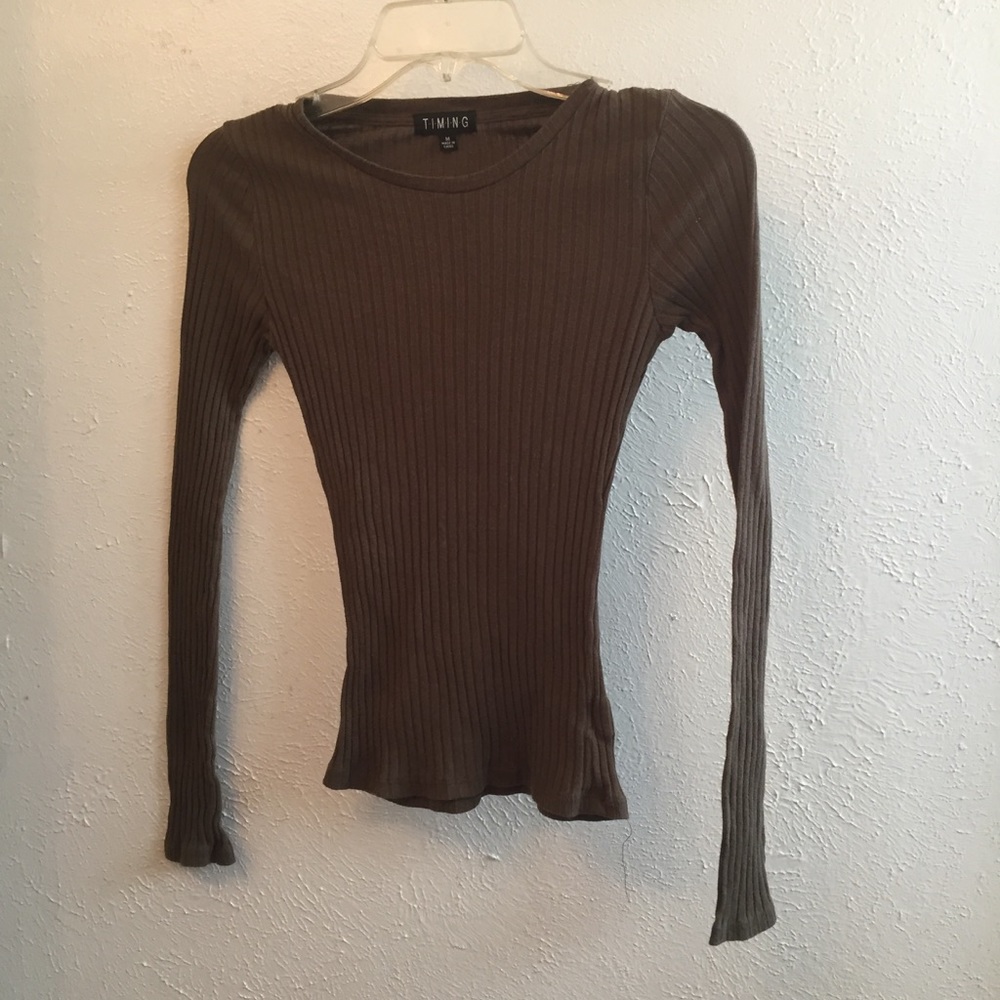 ✨SOLD✨ olive top