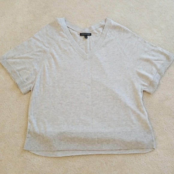 !!SOLD!! Banana Republic Cashmere Sweater - Picture 3 of 6