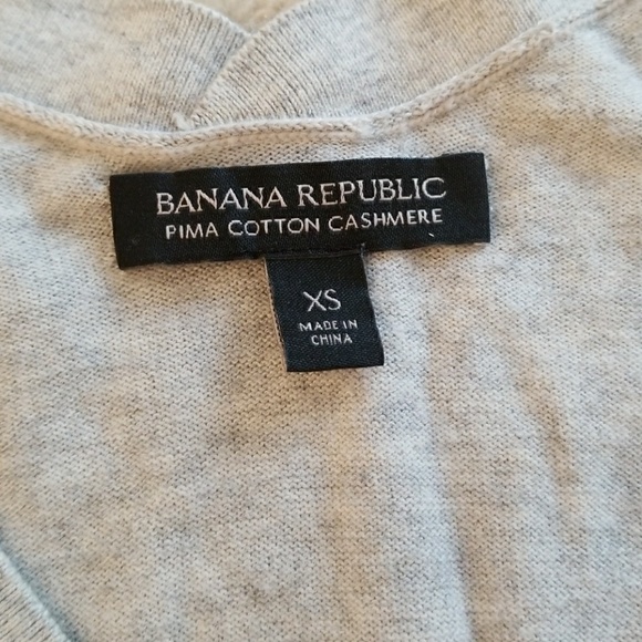 !!SOLD!! Banana Republic Cashmere Sweater - Picture 4 of 6